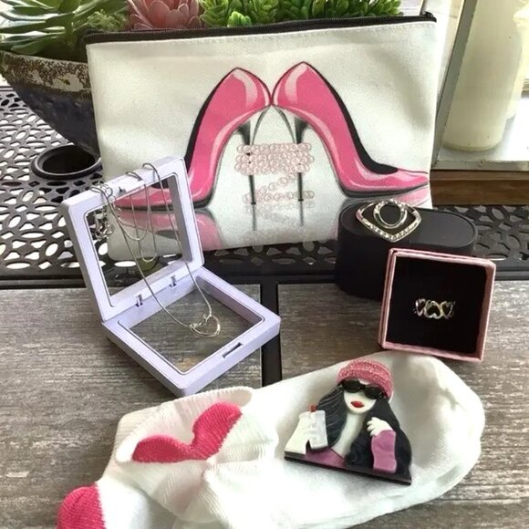 Chic Canvas Zippered Makeup Bag Pouch, Stationery, Money Bag for Women - Picture 2 of 6